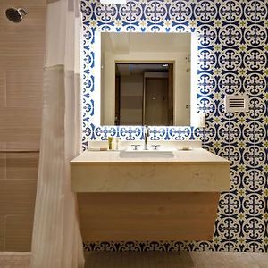 Queen Room Two Queen Beds Bath Tub Mobility Hearing Access